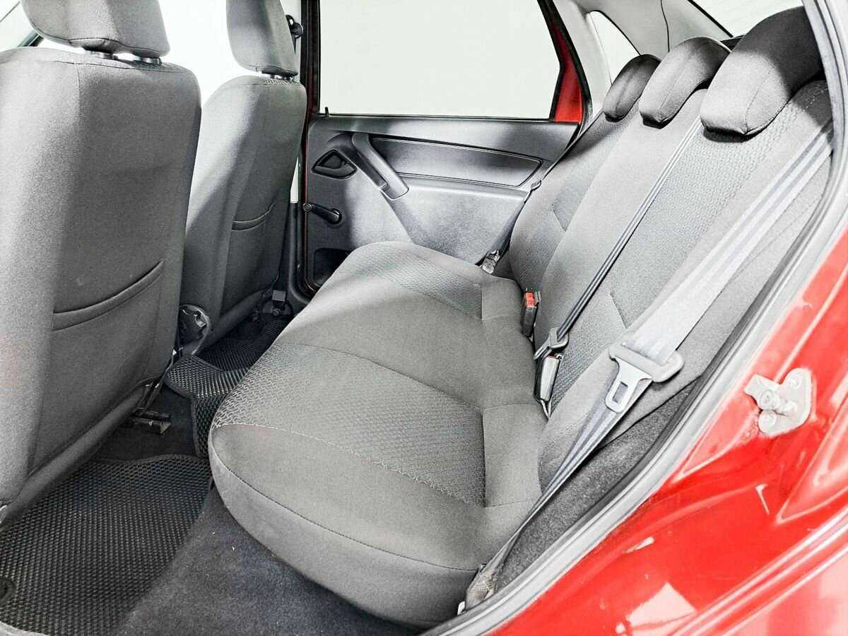 Б/У Лада (ВАЗ) Гранта 2016 года. Фото: #9