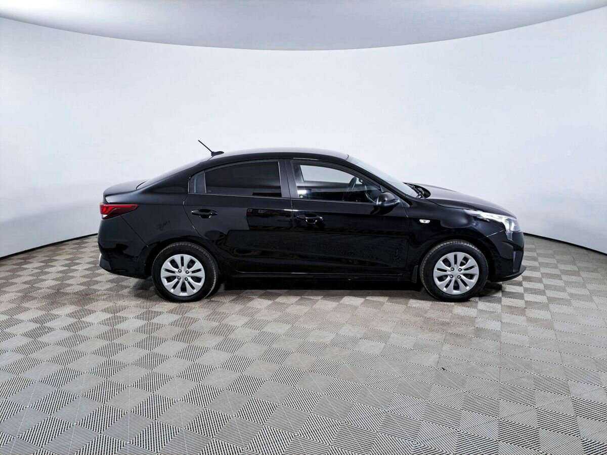 Б/У Киа Рио 2021 года. Фото: #3