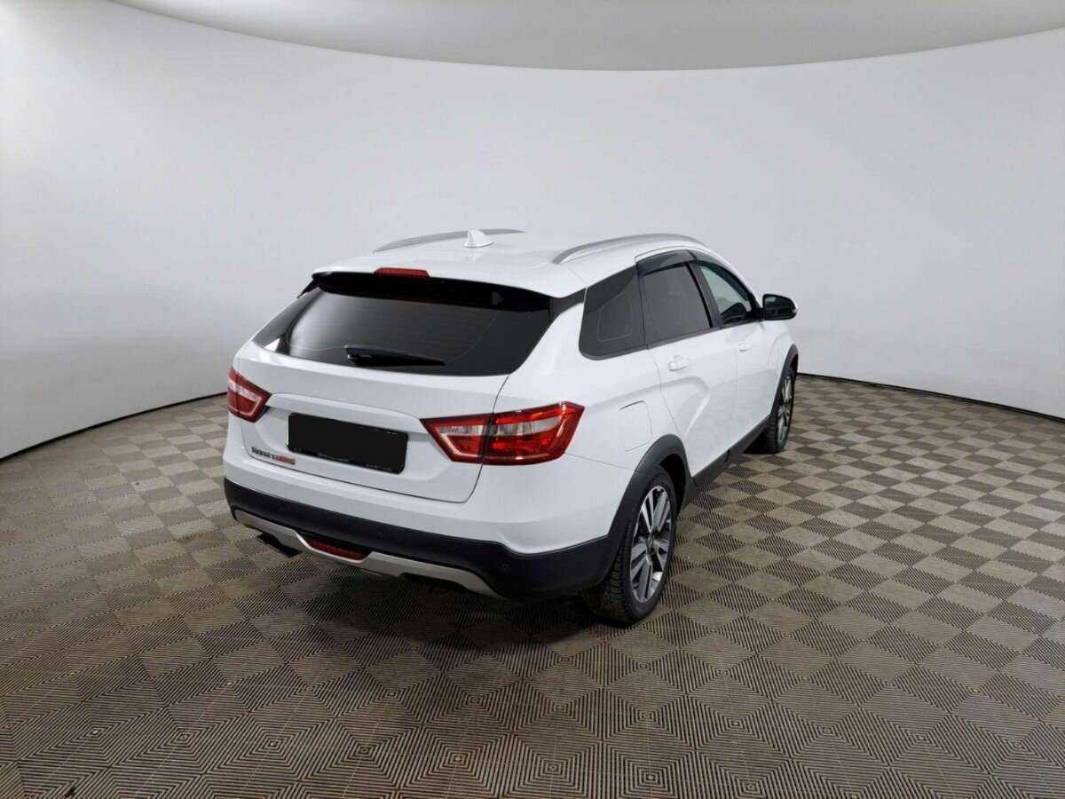 Б/У Лада (ВАЗ) Веста 2018 года. Фото: #4