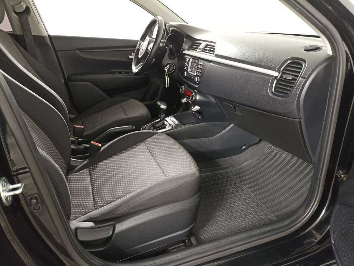 Б/У Киа Рио 2018 года. Фото: #10