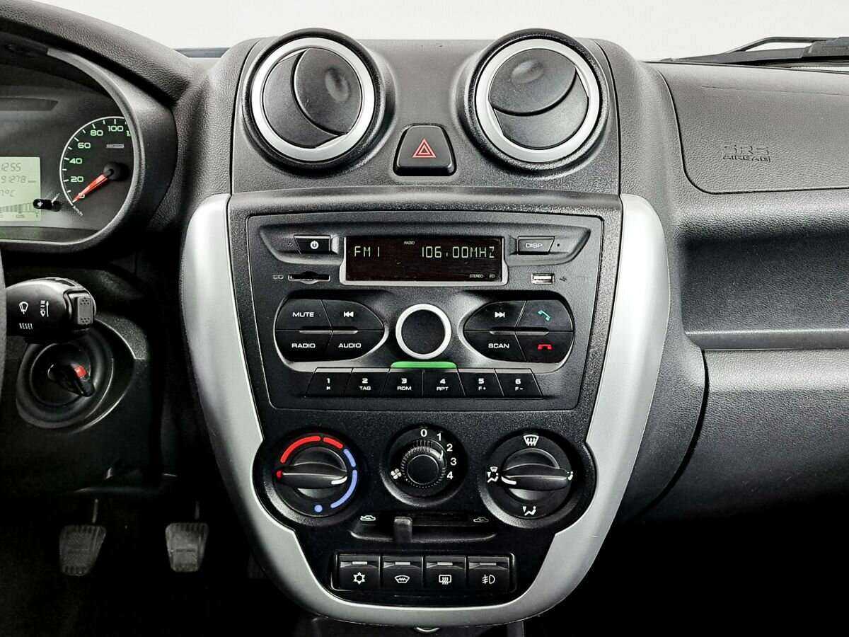 Б/У Лада (ВАЗ) Гранта 2016 года. Фото: #9