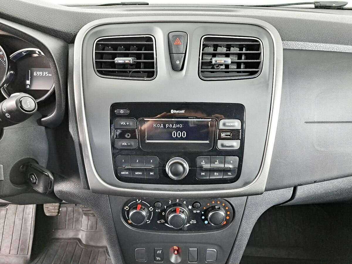 Б/У Рено Сандеро 2019 года. Фото: #12