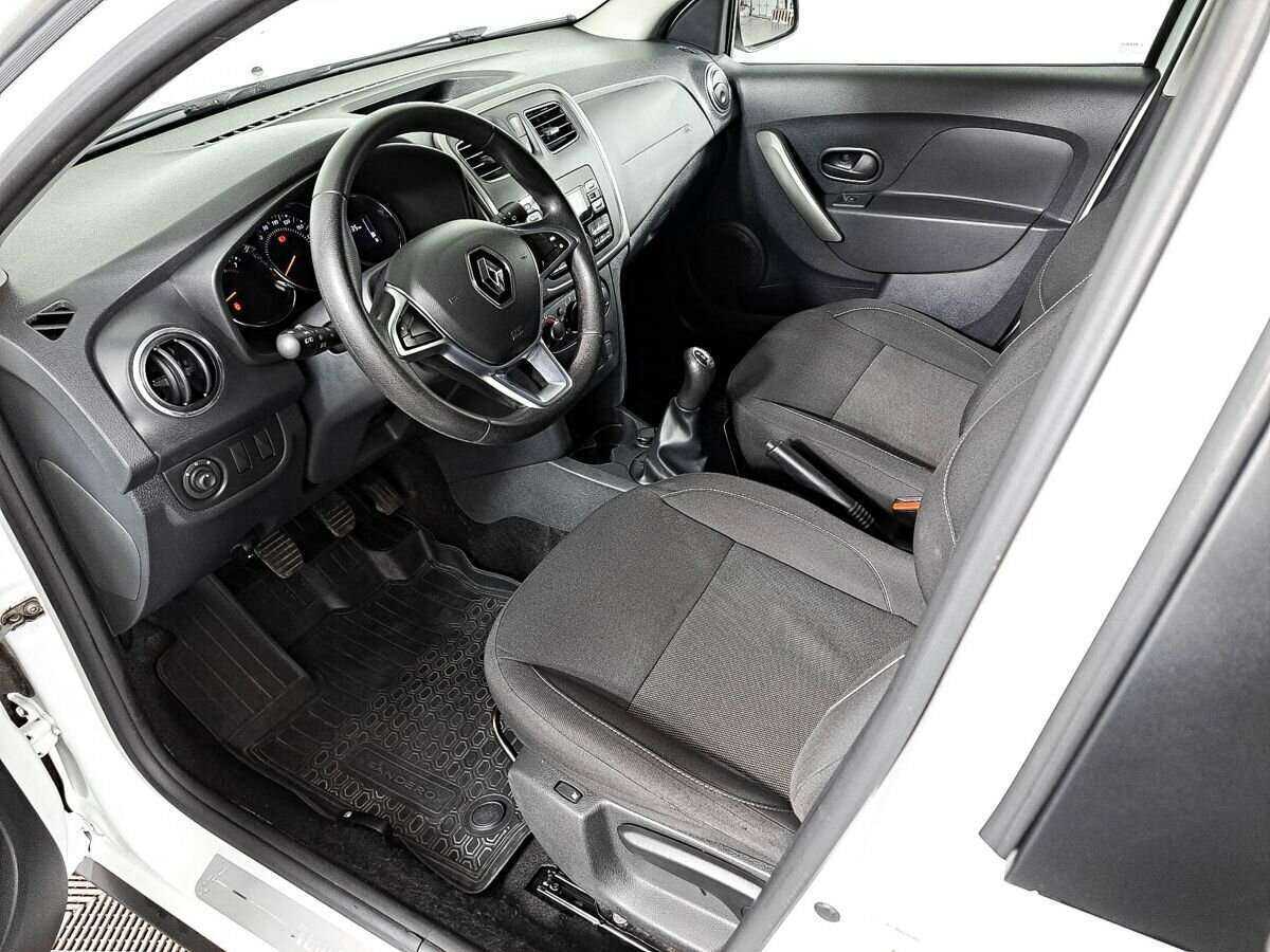 Б/У Рено Сандеро 2019 года. Фото: #13