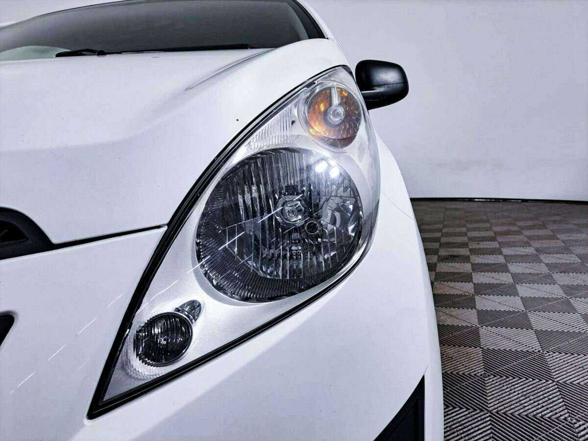 Б/У Шевроле Спарк 2013 года. Фото: #16