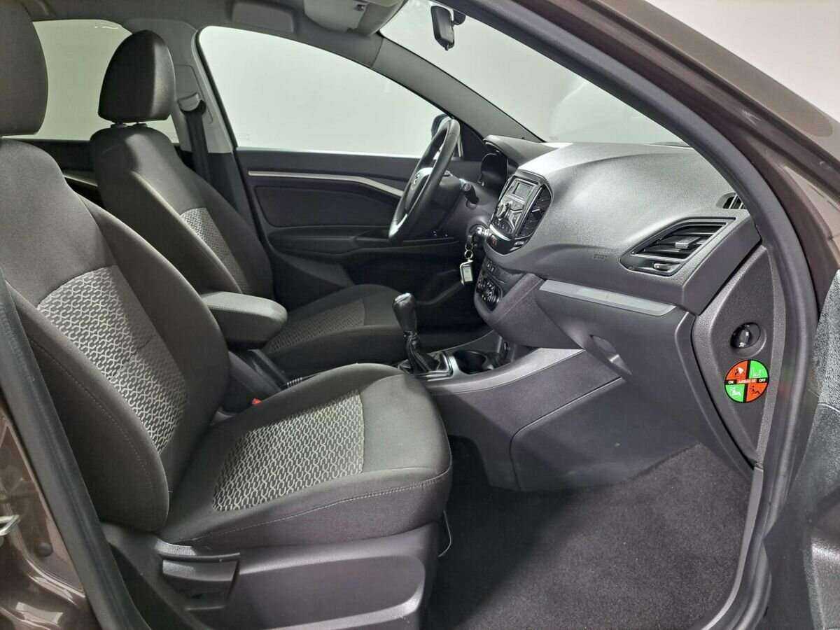 Б/У Лада (ВАЗ) Веста 2018 года. Фото: #10