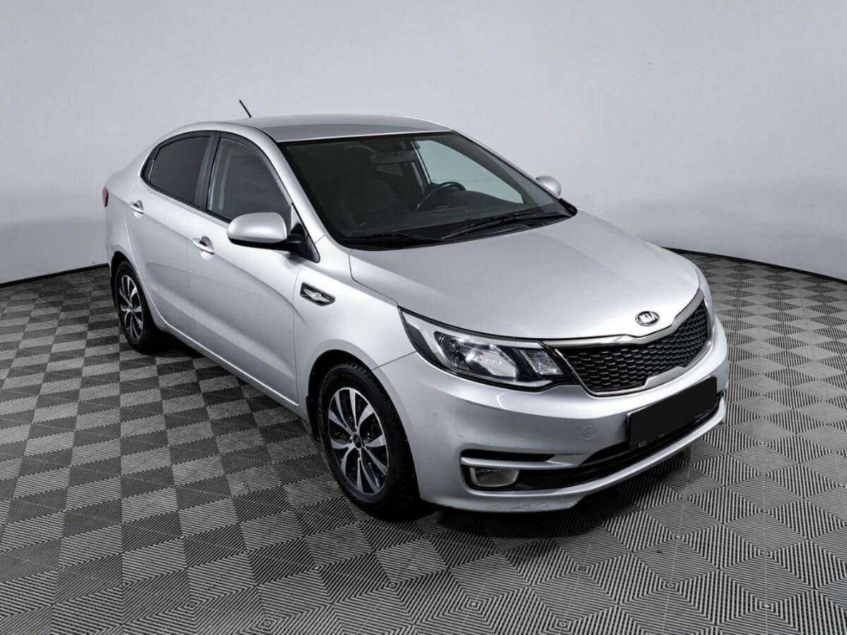 Б/У Киа Рио 2017 года. Фото: #2