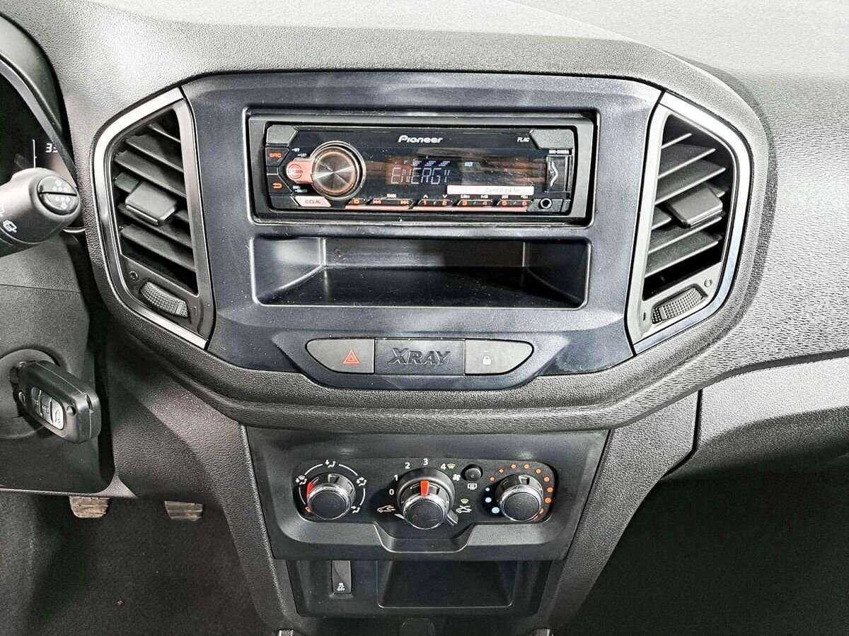 Б/У Лада (ВАЗ) ИКСРЭЙ 2019 года. Фото: #12