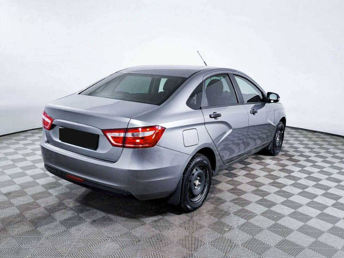 Б/У Лада (ВАЗ) Веста 2017 года. Фото: #4