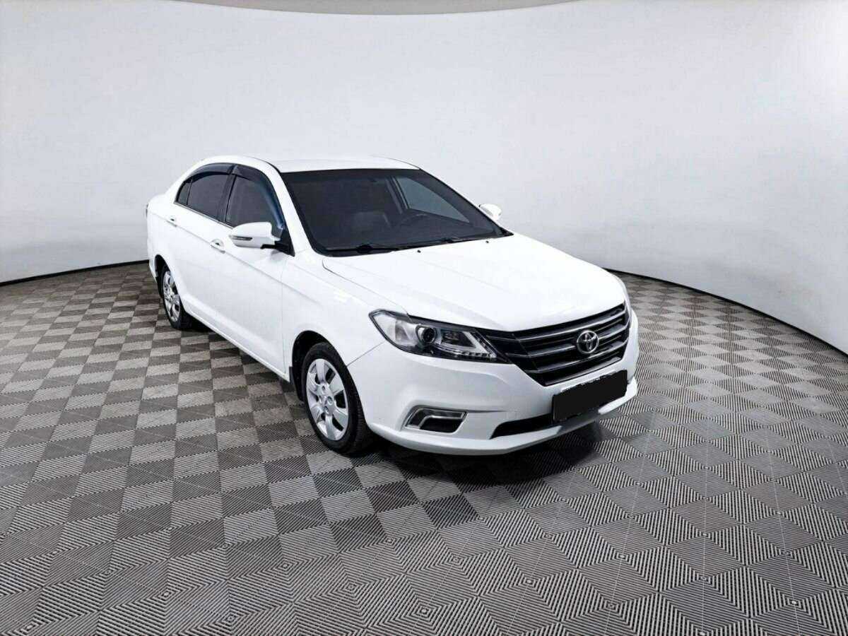 Б/У Лифан Солано 2016 года. Фото: #2