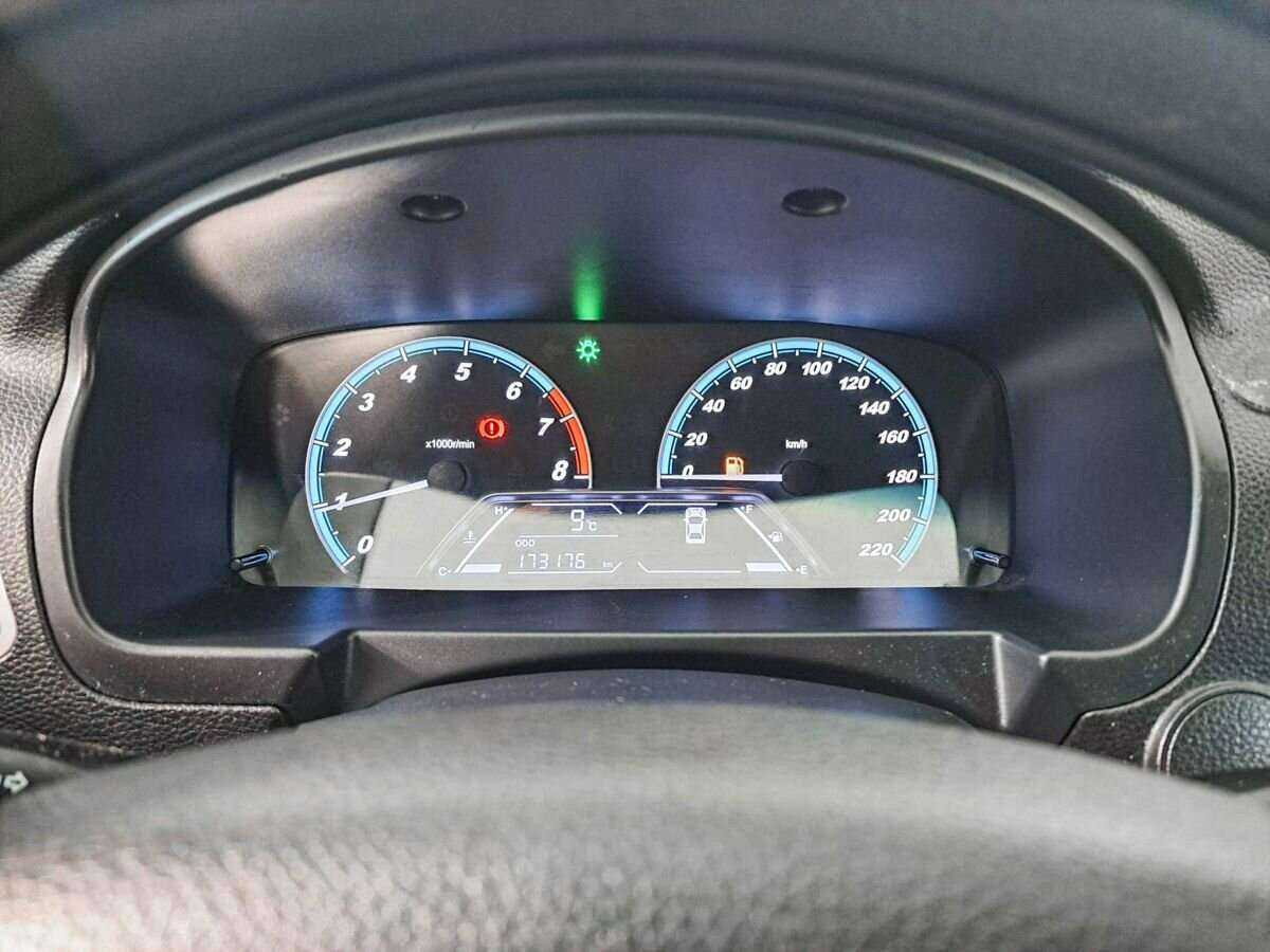 Б/У Лифан Солано 2016 года. Фото: #10