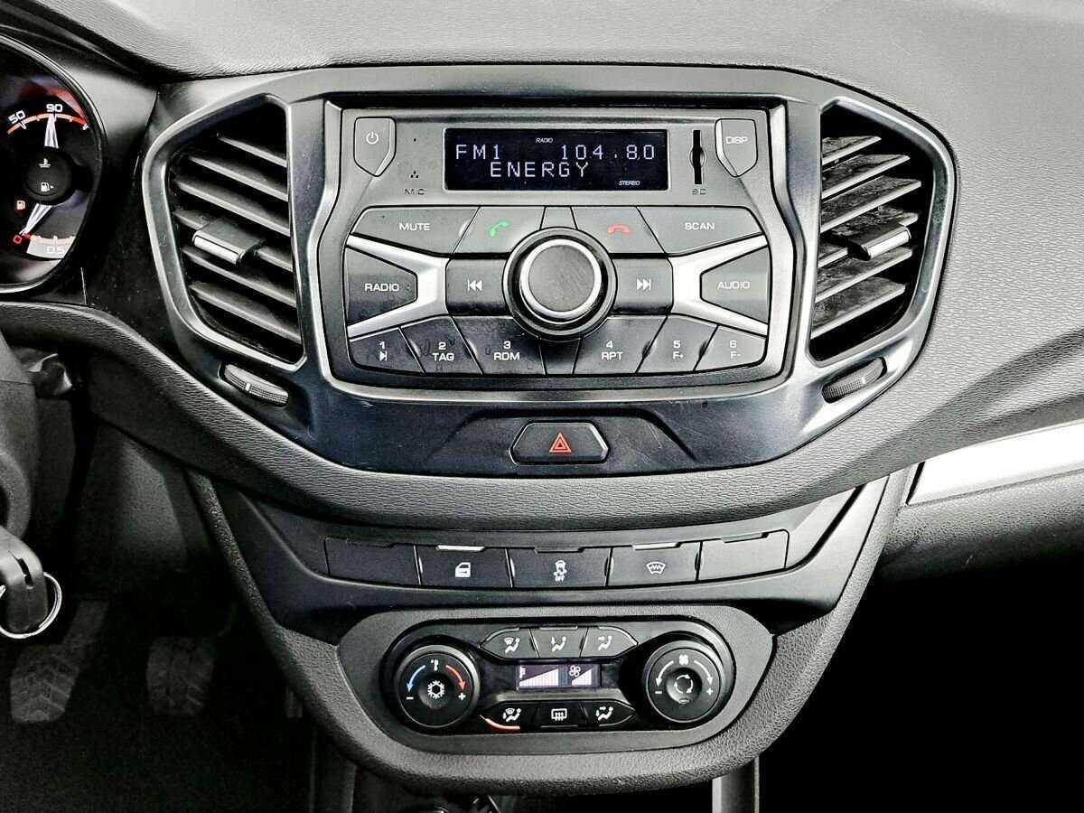 Б/У Лада (ВАЗ) Веста 2019 года. Фото: #12