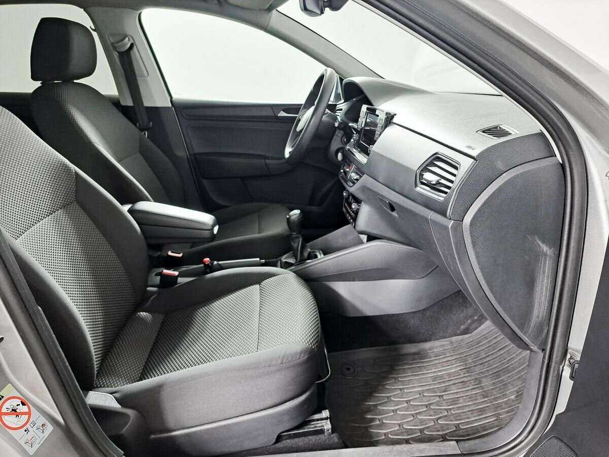 Б/У Фольксваген Поло 2020 года. Фото: #10