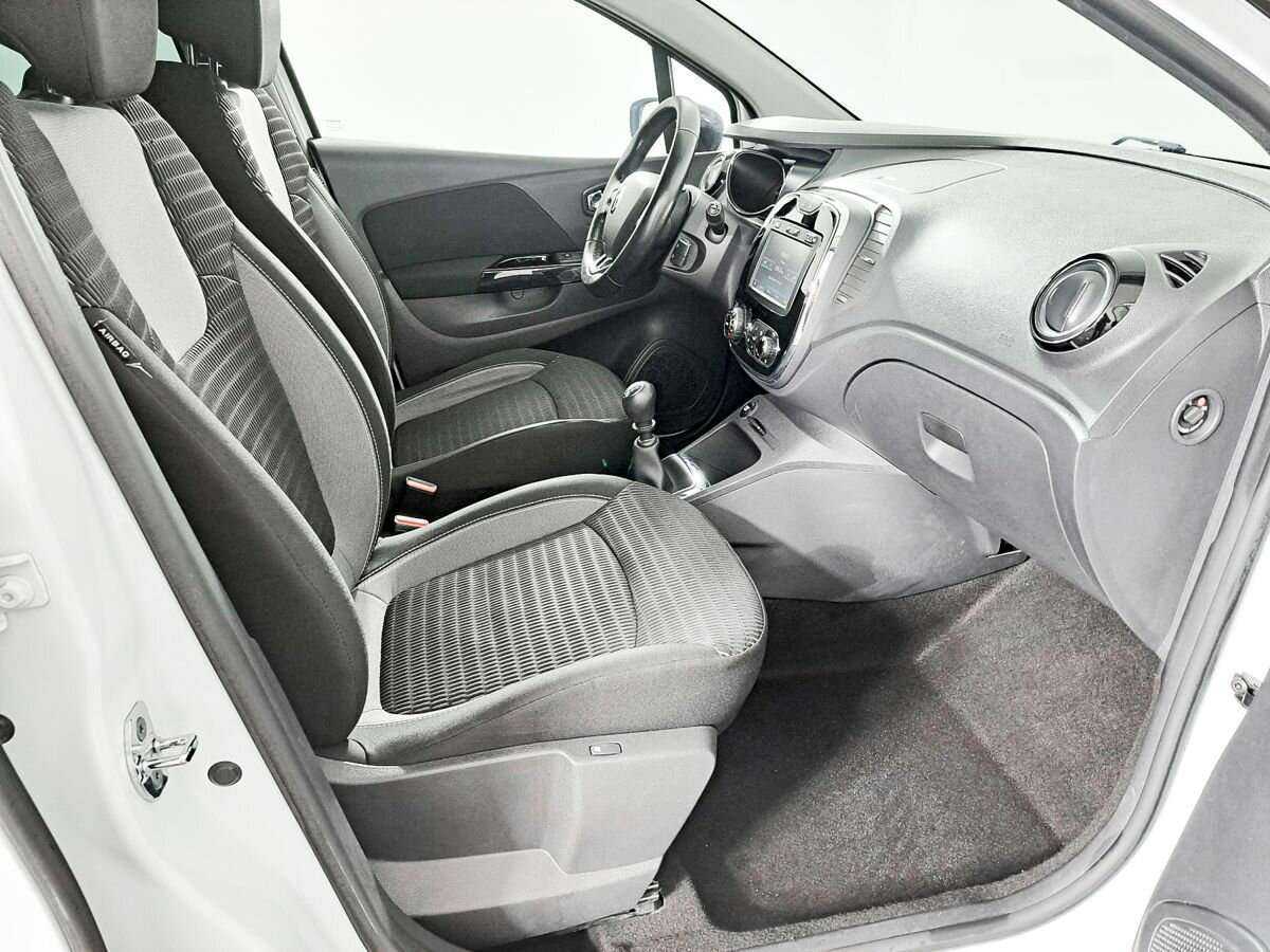 Б/У Рено Каптюр 2017 года. Фото: #10