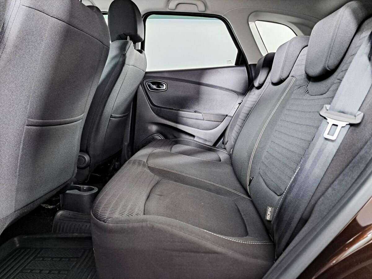 Б/У Рено Каптюр 2017 года. Фото: #9