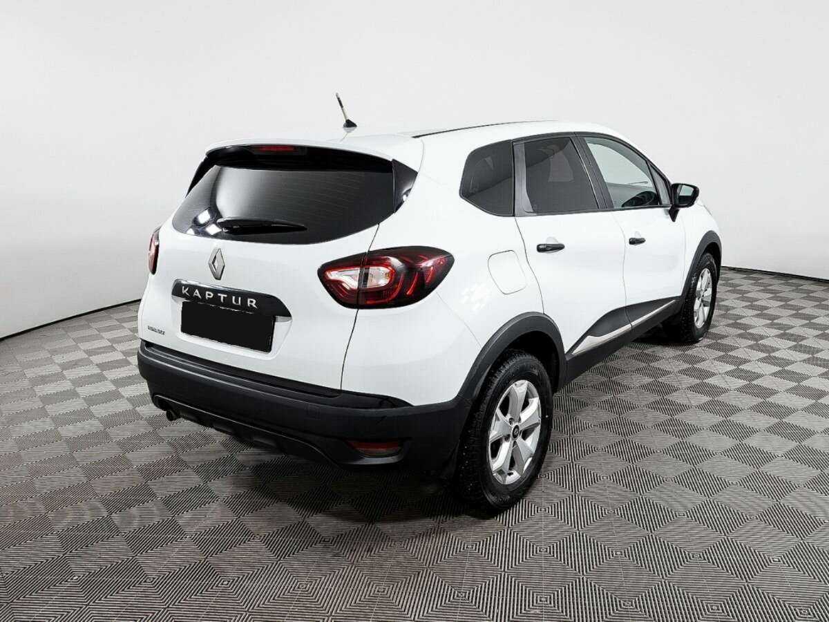 Б/У Рено Каптюр 2018 года. Фото: #3