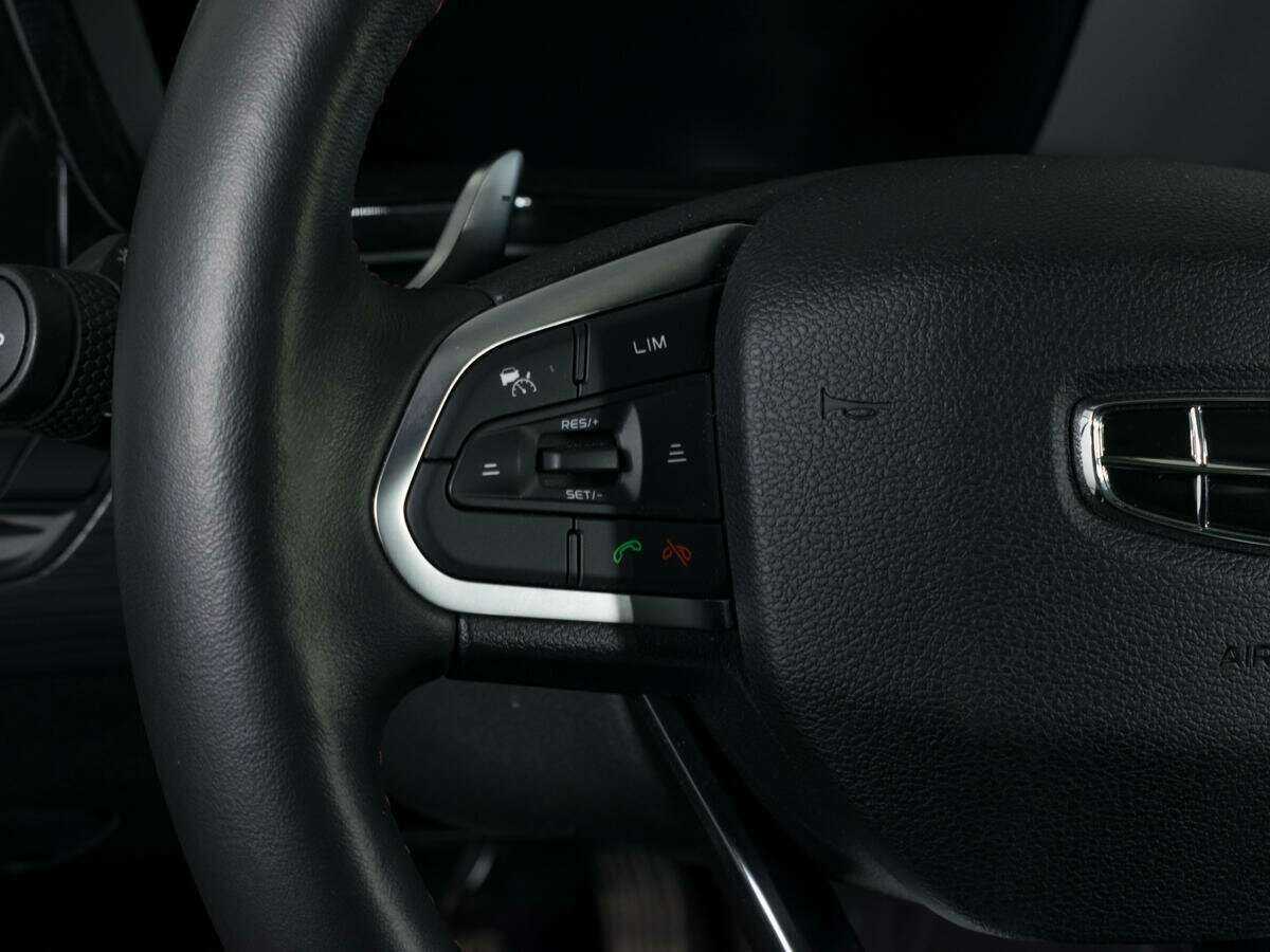 Geely Tugella 2022 года с пробегом. Фото: #12