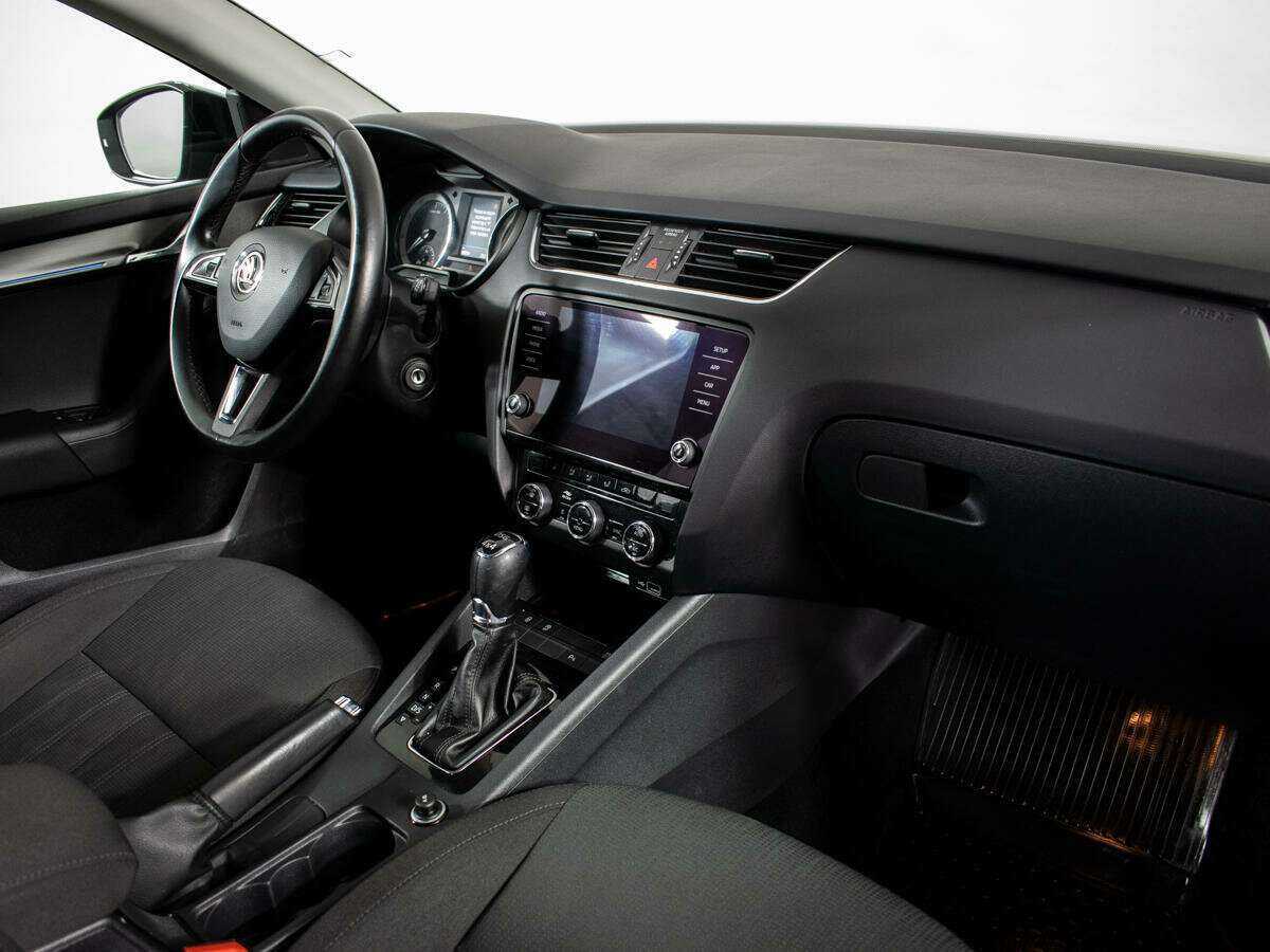 Skoda Octavia 2018 года с пробегом. Фото: #8