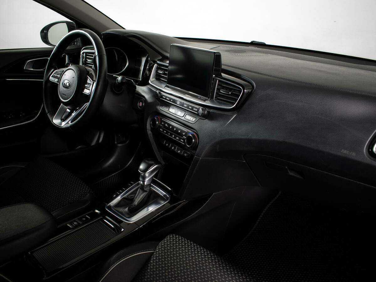 Б/У Киа Сид 2018 года. Фото: #8