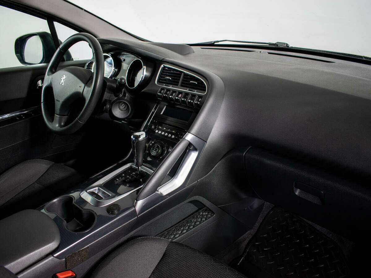 Б/У Пежо 3008 2014 года. Фото: #8