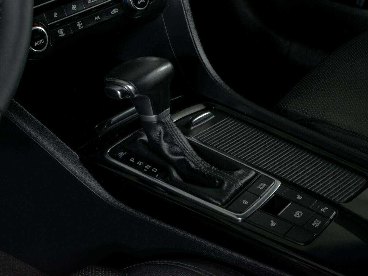 Б/У Киа Оптима 2017 года. Фото: #16