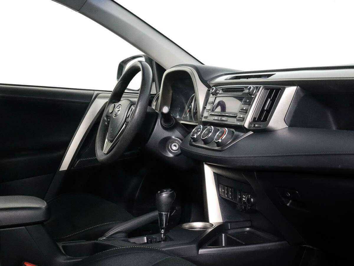 Б/У Тойота Рав4 2014 года. Фото: #6