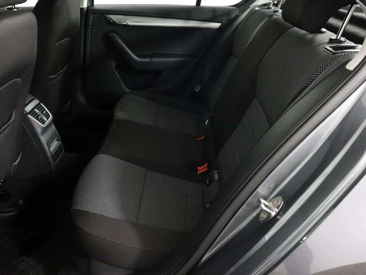 Б/У Шкода Октавия 2016 года. Фото: #7