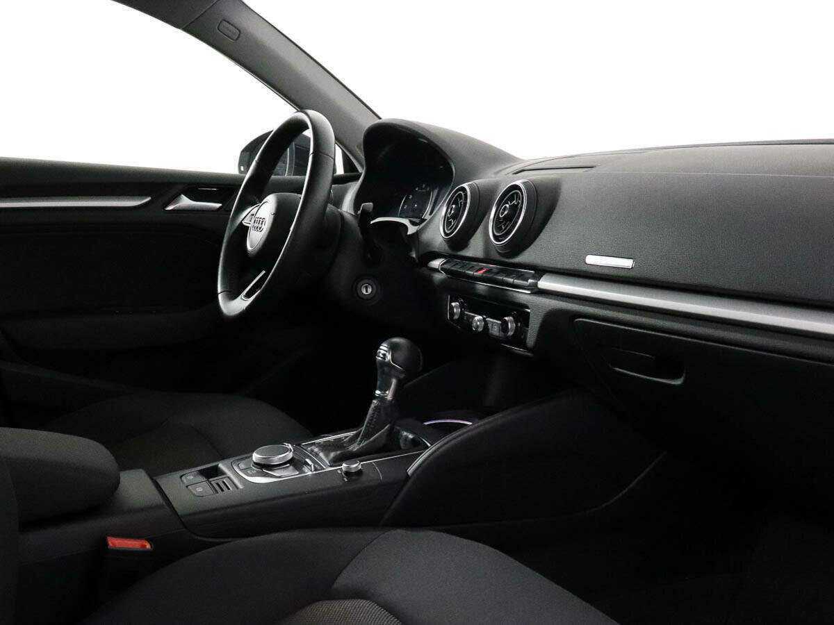 Audi A3 2019 года с пробегом. Фото: #6
