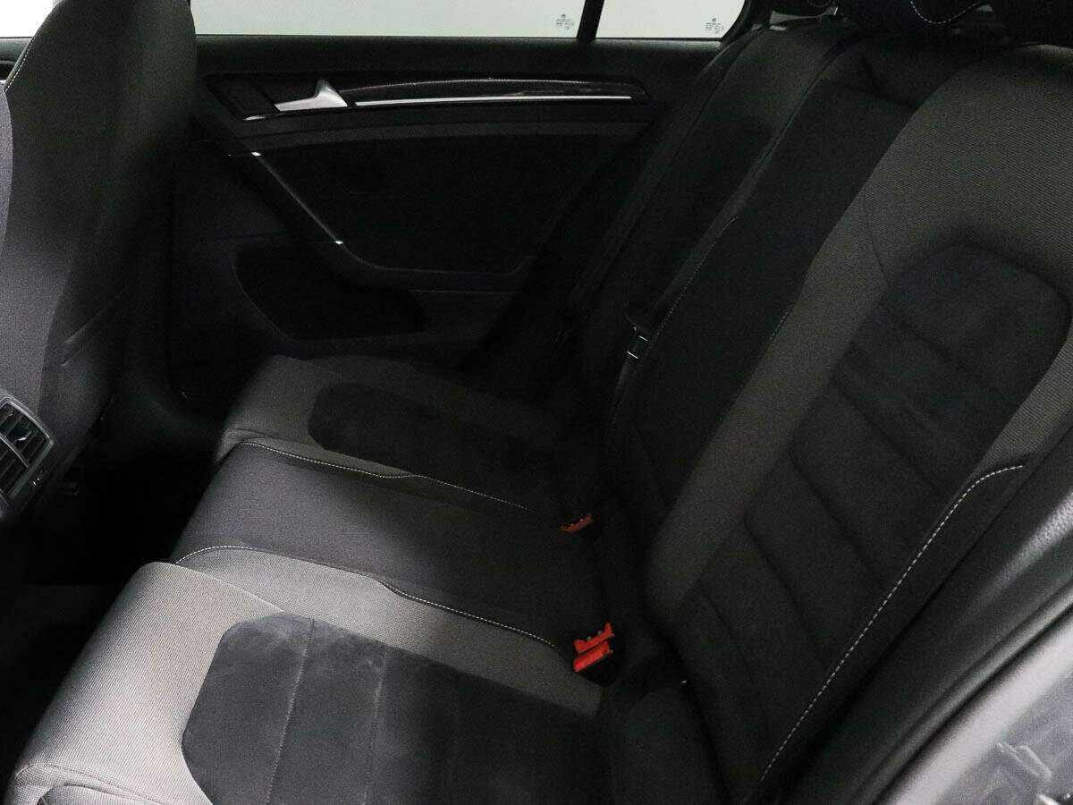 Б/У Фольксваген Гольф 2014 года. Фото: #7