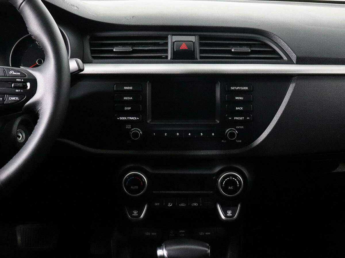 Б/У Киа Рио 2018 года. Фото: #10