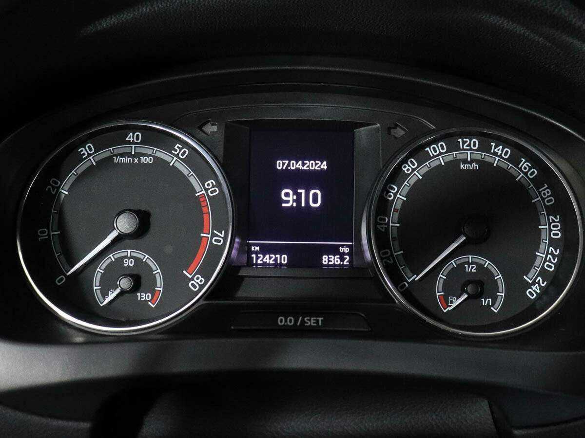 Б/У Шкода Рапид 2019 года. Фото: #8