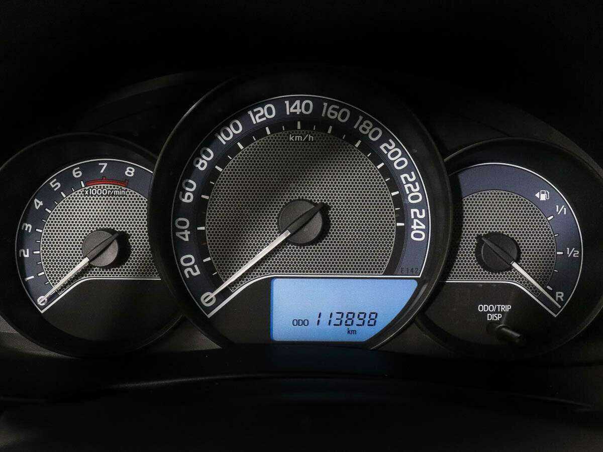 Б/У Тойота Королла 2013 года. Фото: #7