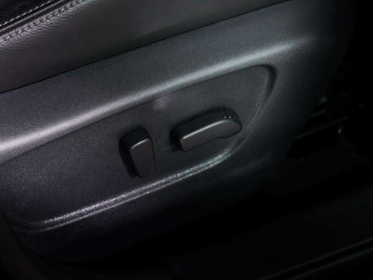 Б/У Ниссан Икс-Трейл 2015 года. Фото: #13