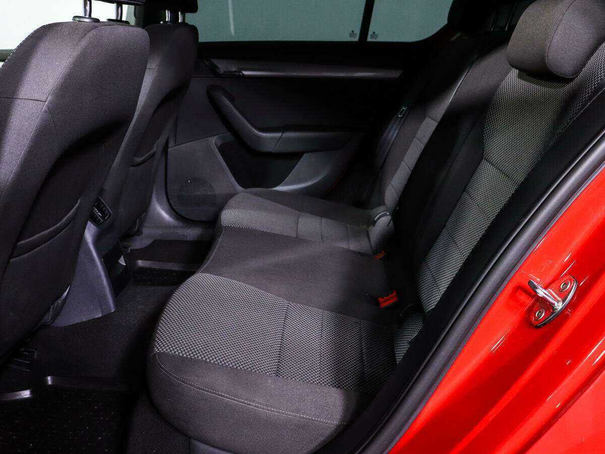 Б/У Шкода Октавия 2013 года. Фото: #6