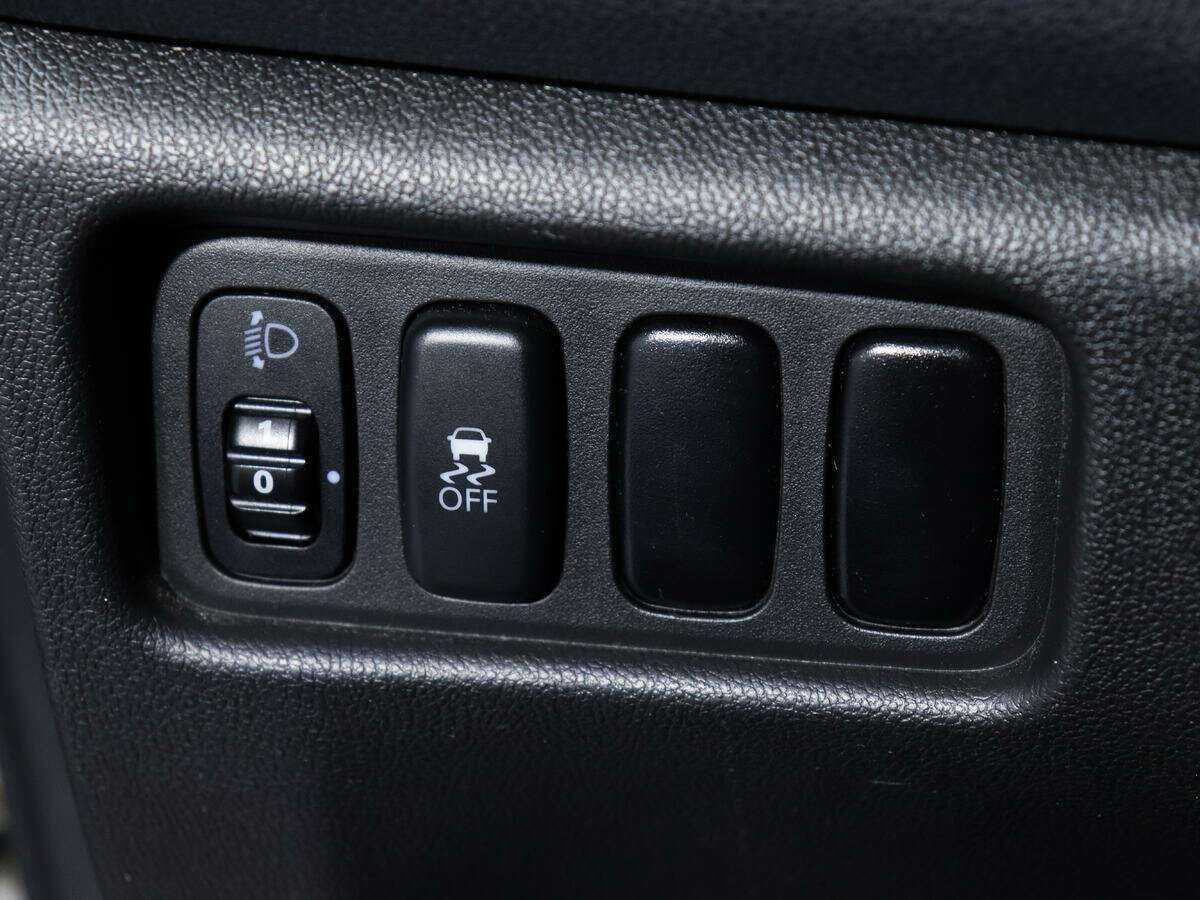 Б/У Митсубиши АС-Икс 2012 года. Фото: #15