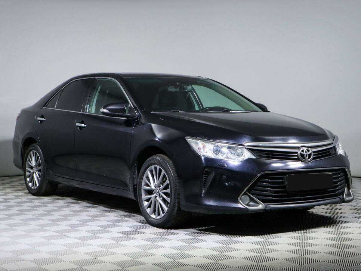 Toyota Camry 2017 года с пробегом. Фото: #2