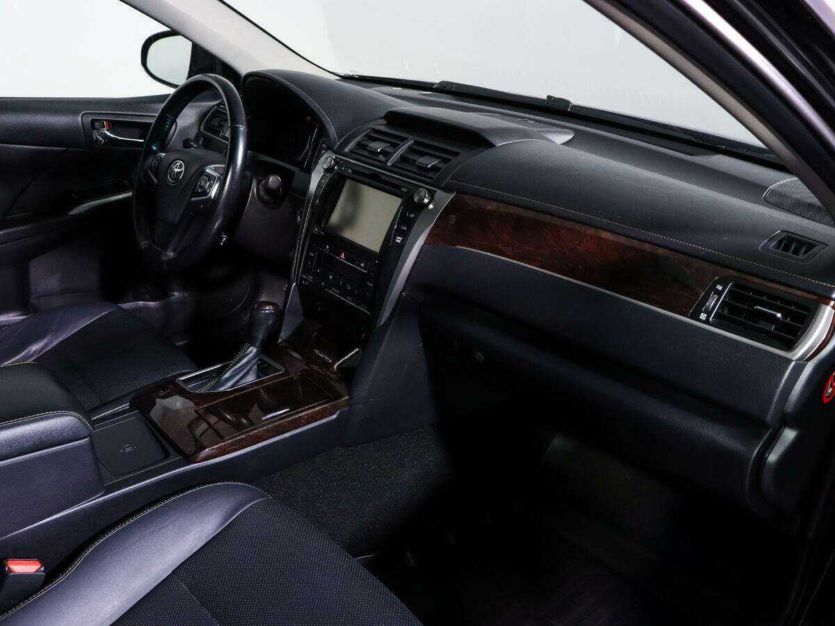 Toyota Camry 2017 года с пробегом. Фото: #6