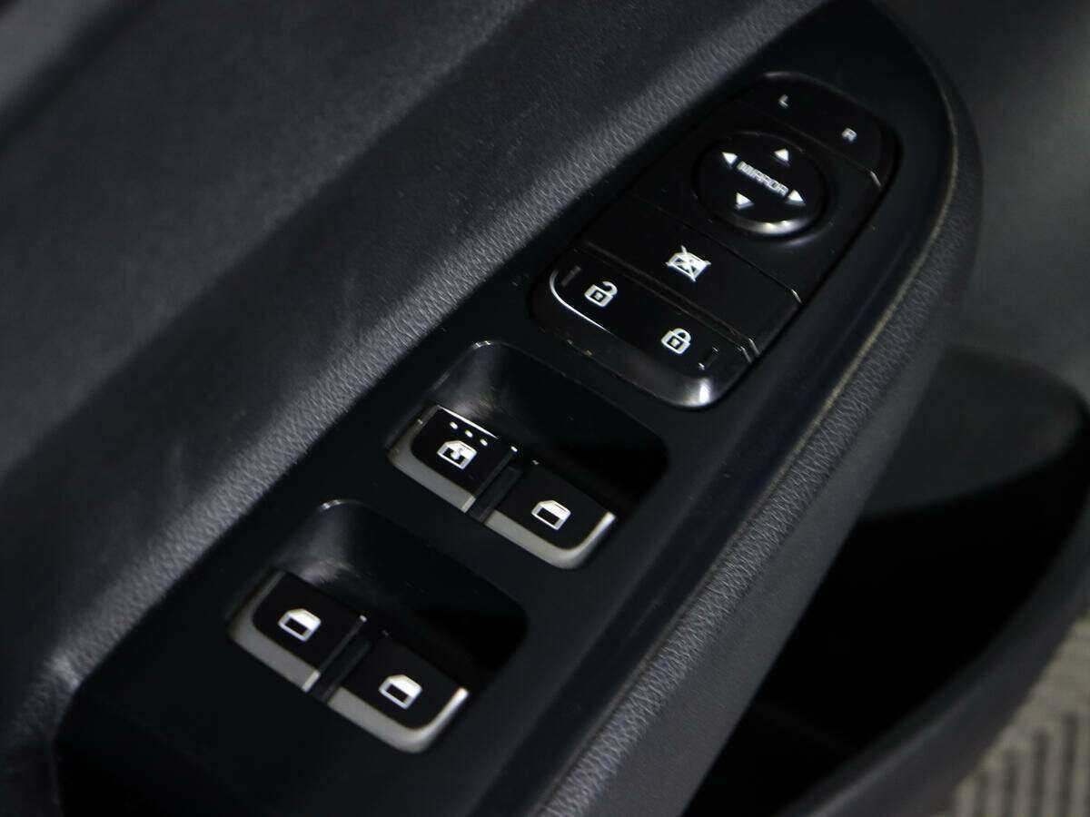 Б/У Киа Рио 2018 года. Фото: #13