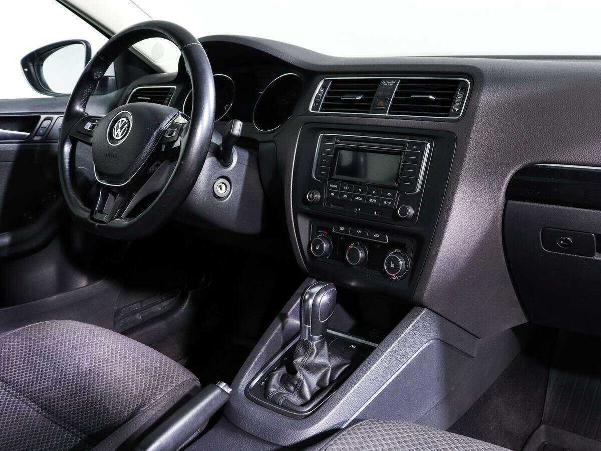 Б/У Фольксваген Джетта 2016 года. Фото: #7