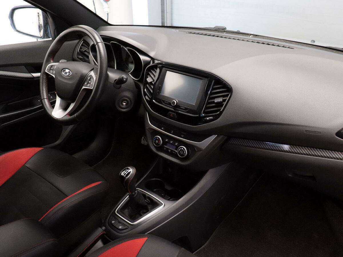 Б/У Лада (ВАЗ) Веста 2020 года. Фото: #6