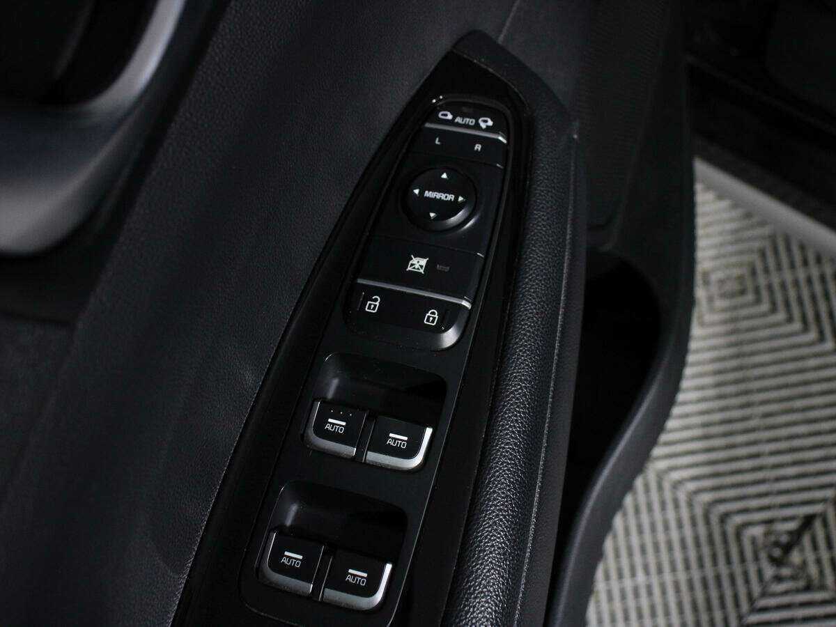 Б/У Киа Оптима 2016 года. Фото: #17