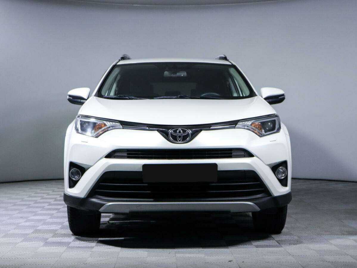 Toyota RAV4 2017 года с пробегом. Фото: #1