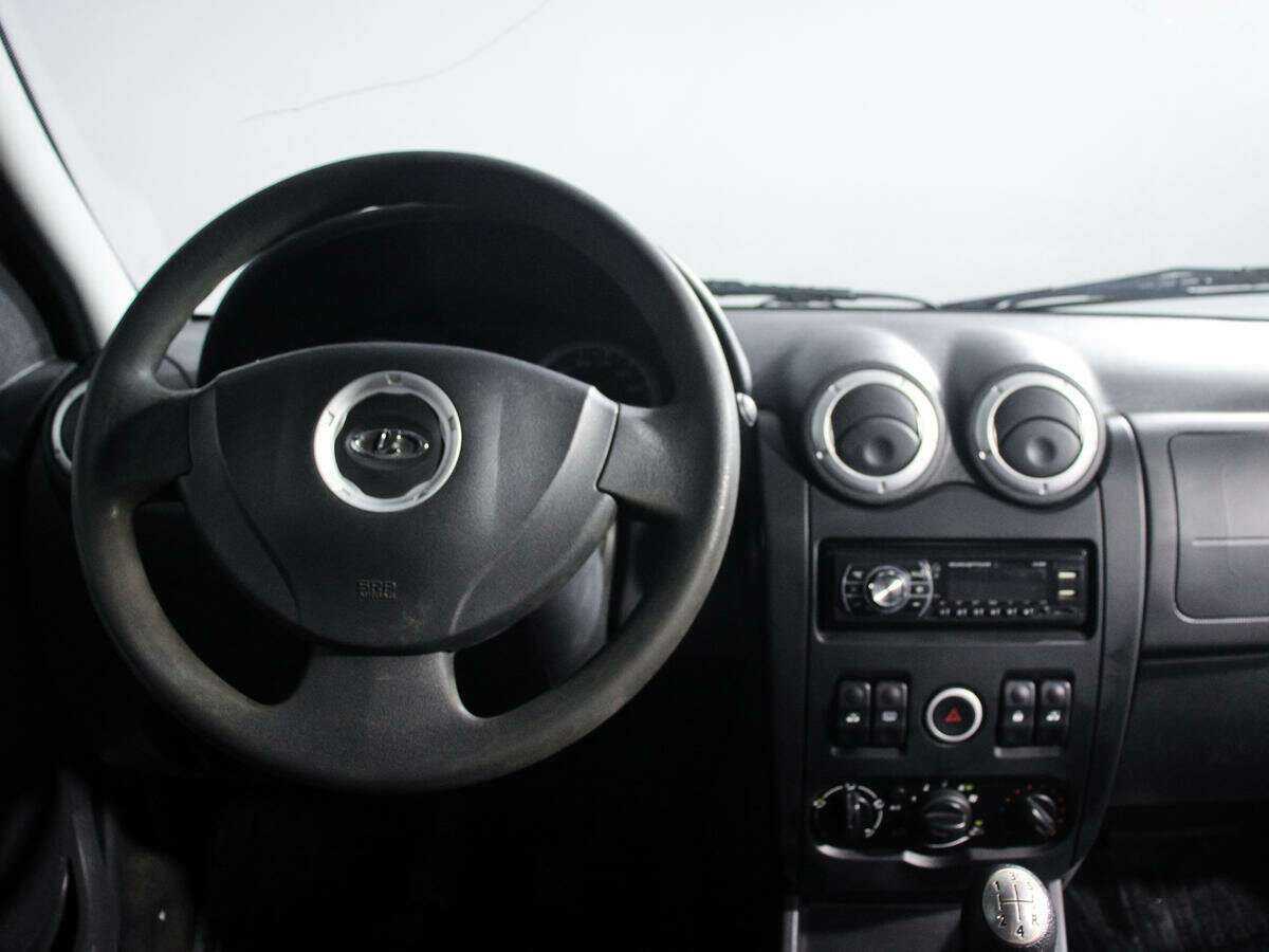 Б/У Лада (ВАЗ) Ларгус 2017 года. Фото: #11