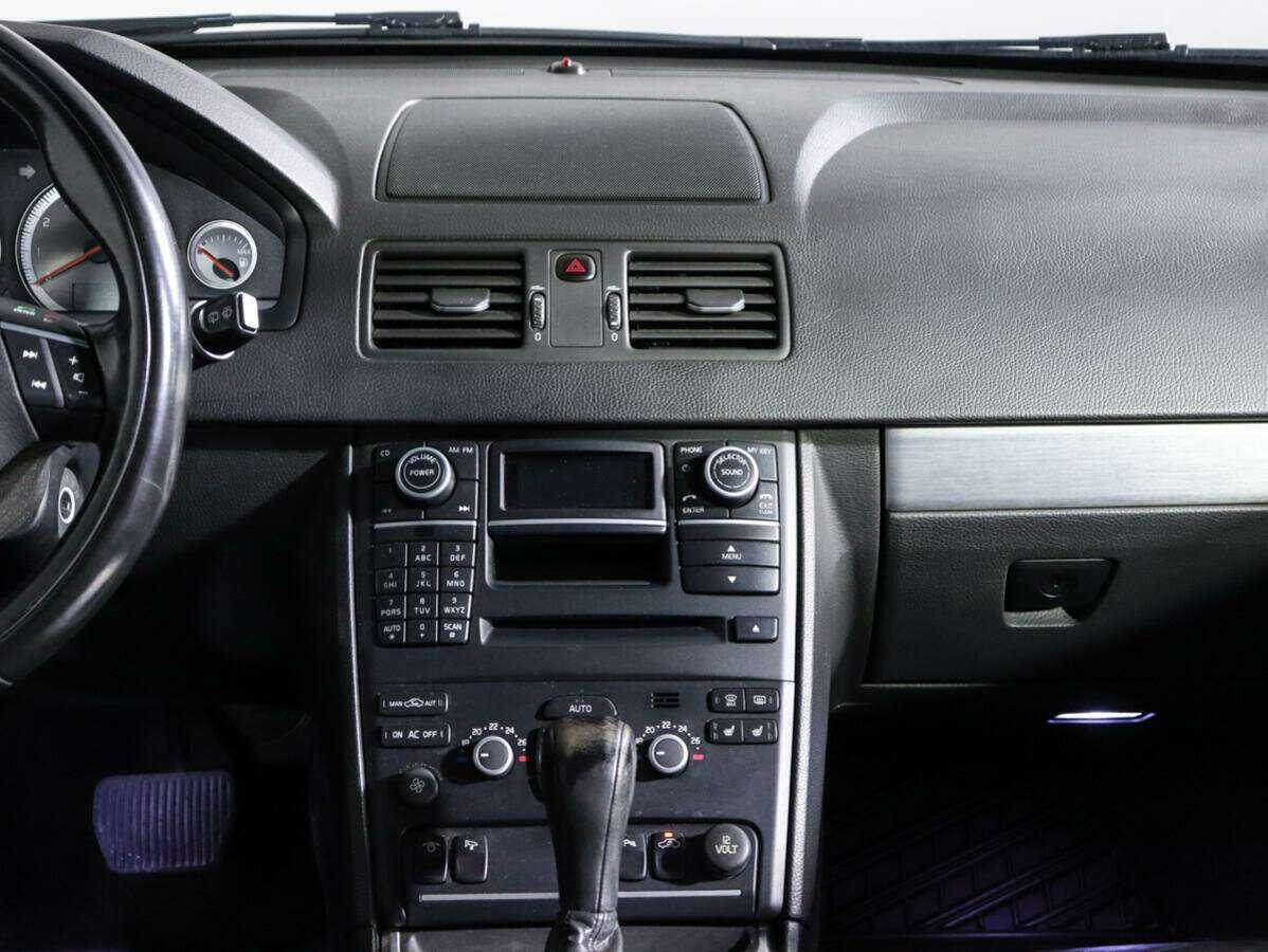 Б/У Вольво ИксЦ90 2012 года. Фото: #9