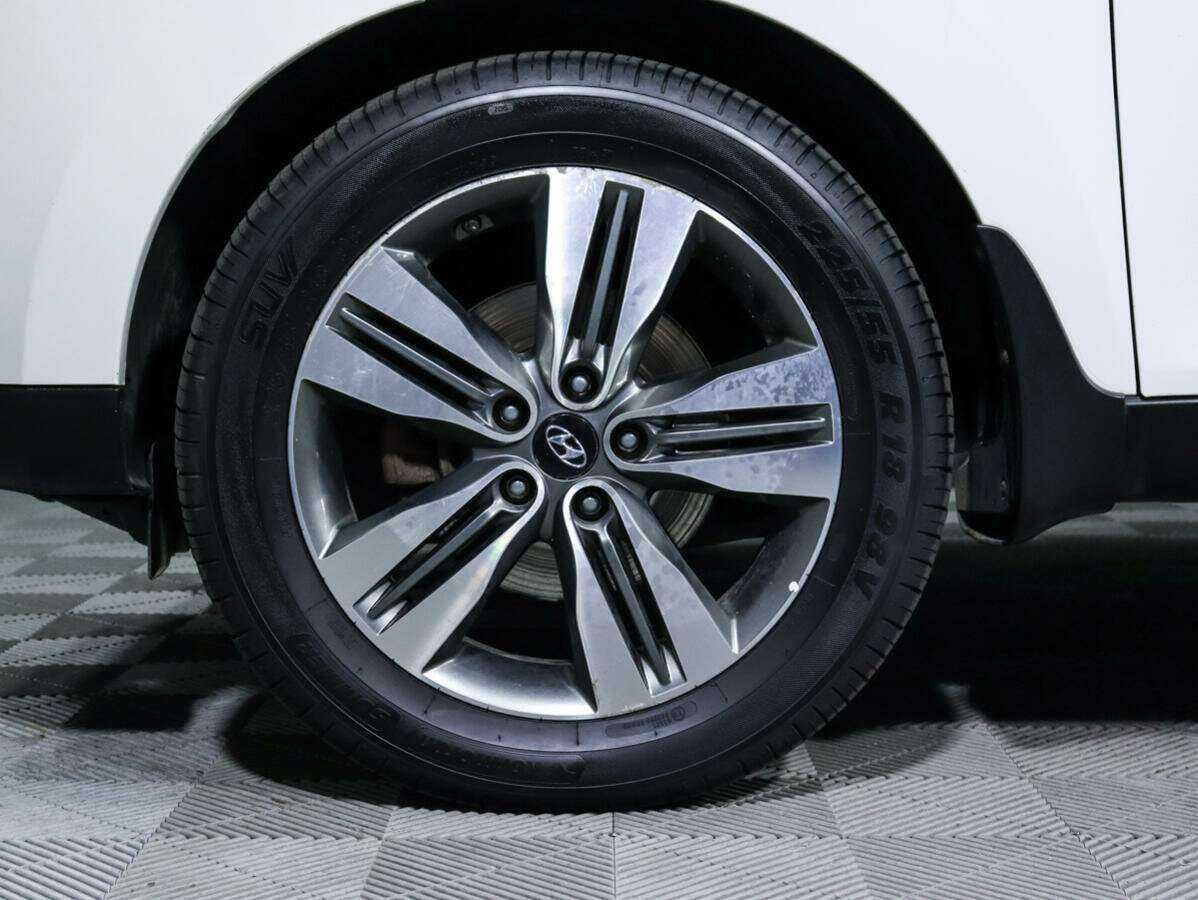 Б/У Хендай ай-икс35 2014 года. Фото: #12