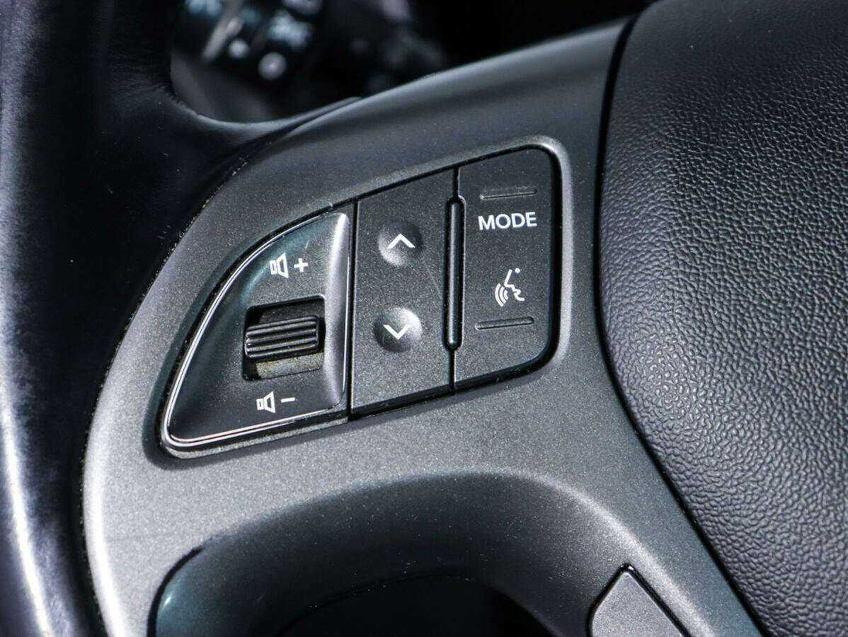 Б/У Хендай ай-икс35 2014 года. Фото: #20