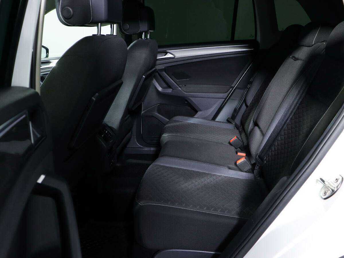 Volkswagen Tiguan 2018 года с пробегом. Фото: #8