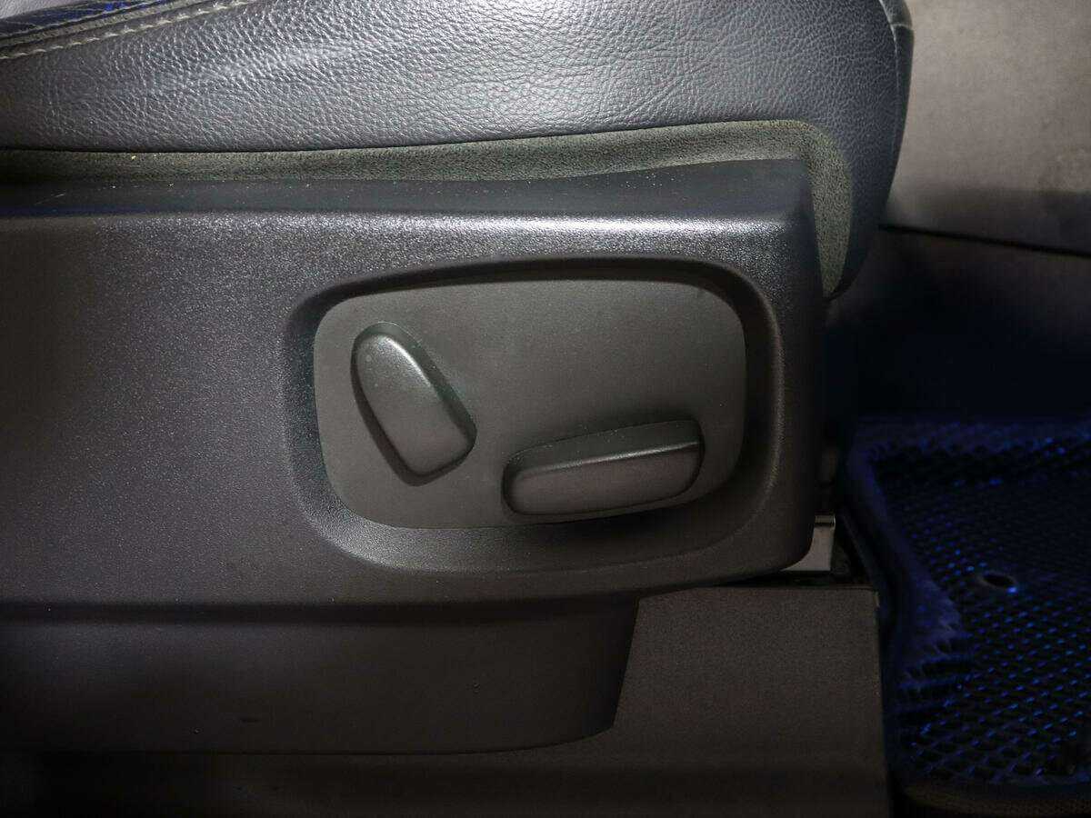 Land Rover Discovery 2013 года с пробегом. Фото: #13