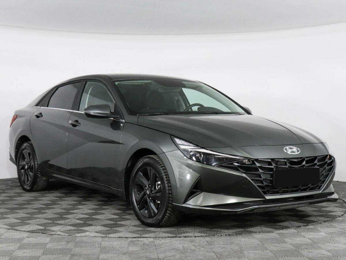 Hyundai Elantra 2022 года с пробегом. Фото: #2