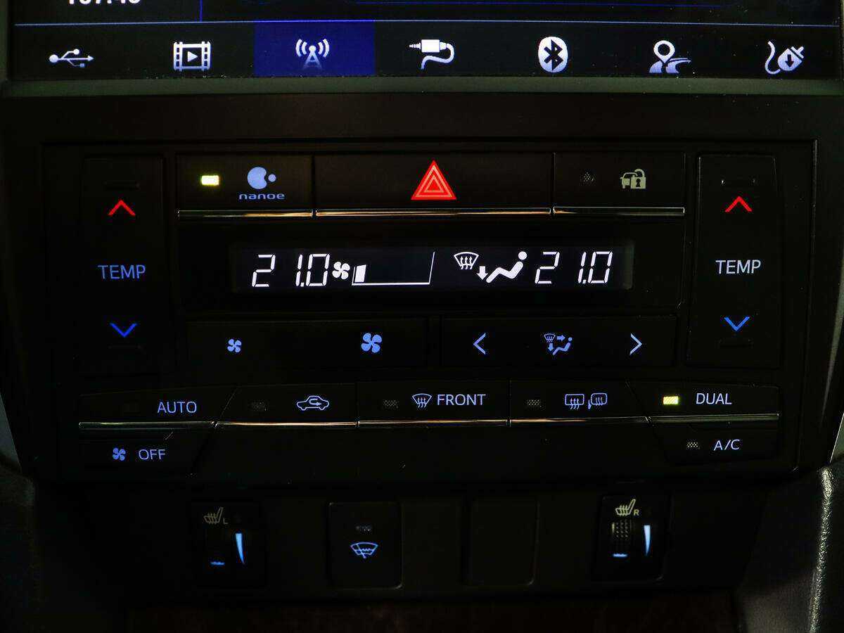 Toyota Camry 2017 года с пробегом. Фото: #17