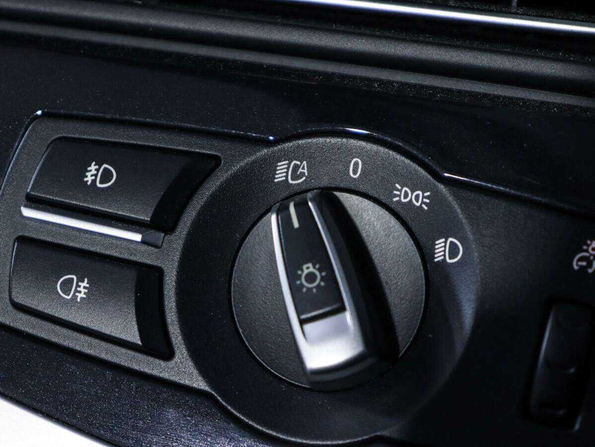 BMW 5 серии 2013 года с пробегом. Фото: #14